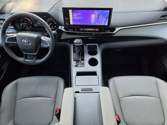 2026 Toyota Sienna XLE 8 Passenger
