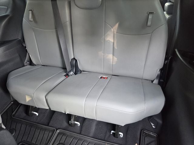 2026 Toyota Sienna XLE 8 Passenger
