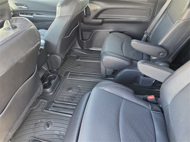 2025 Toyota Sienna Limited 7 Passenger