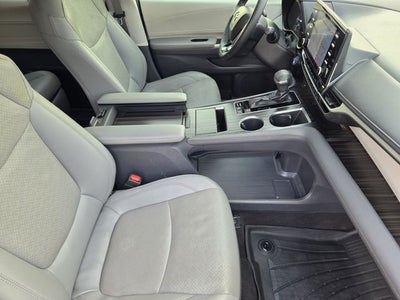 2021 Toyota Sienna Limited 7 Passenger
