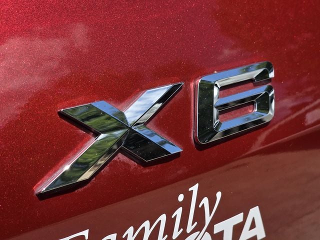 2023 BMW X6 xDrive40i