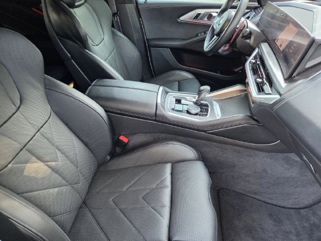 2025 BMW XM Base