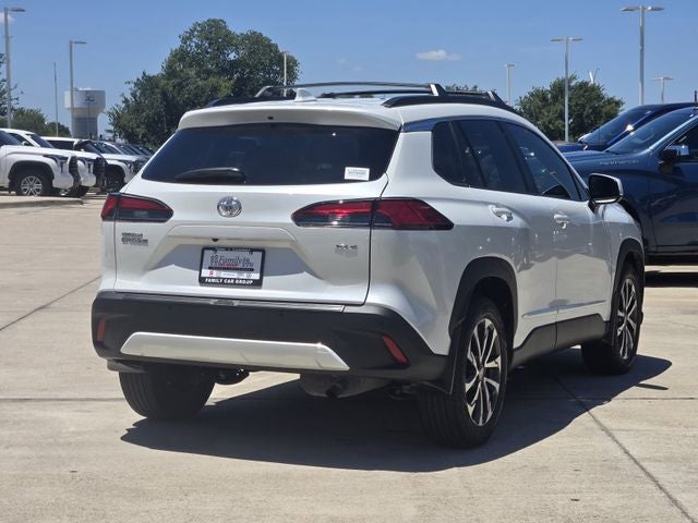2024 Toyota Corolla Cross XLE