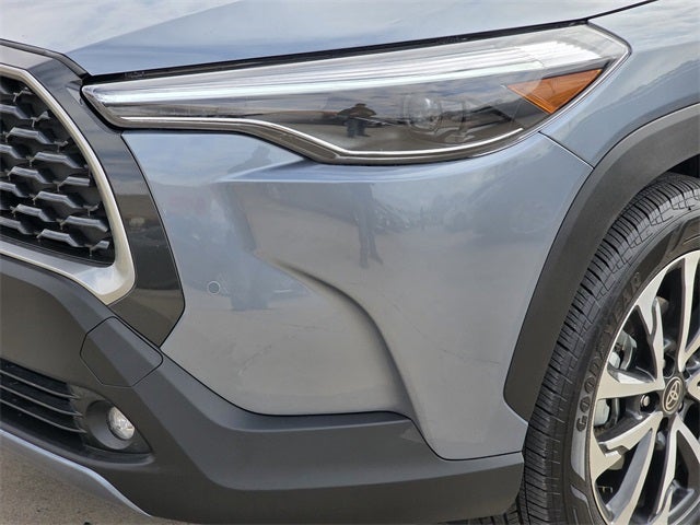 2025 Toyota Corolla Cross XLE