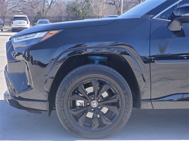 2023 Toyota RAV4 Hybrid SE