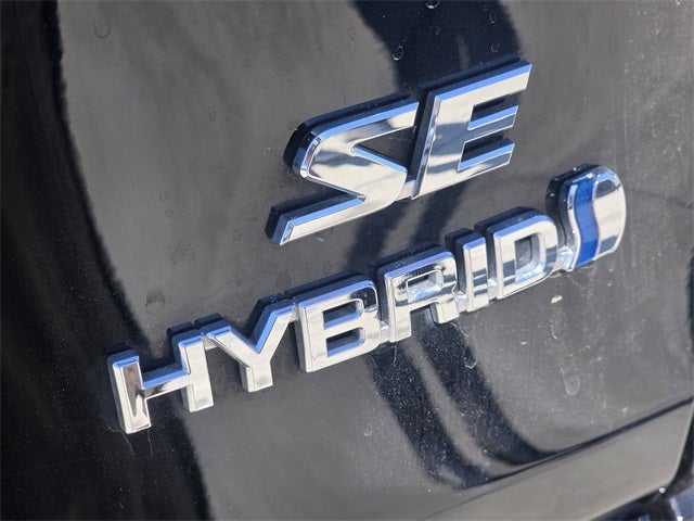 2023 Toyota RAV4 Hybrid SE