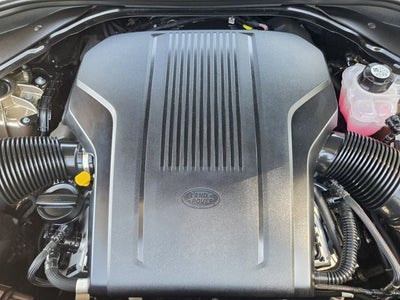 2025 Land Rover Range Rover SE