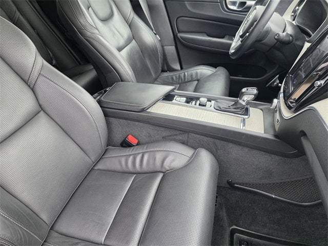 2021 Volvo XC60 T5 Inscription