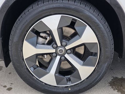 2023 Volvo XC40 Ultimate