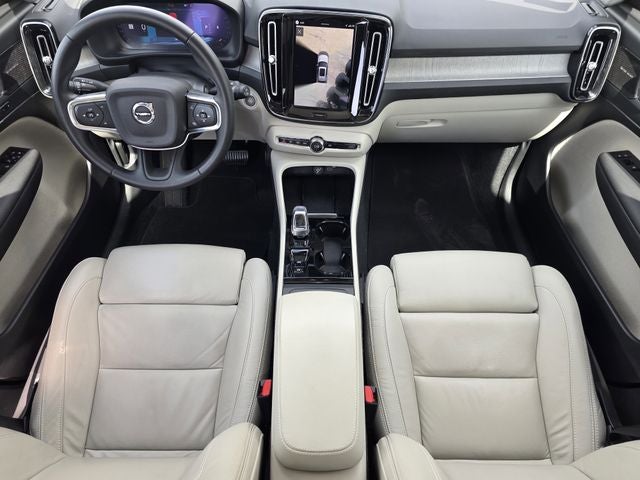 2023 Volvo XC40 Ultimate