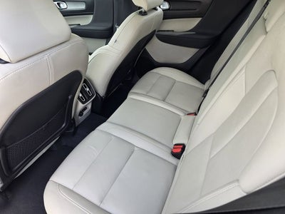 2023 Volvo XC40 Ultimate