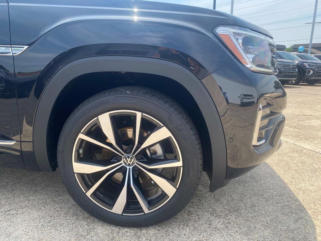 2024 Volkswagen Atlas Cross Sport 2.0T SEL Premium R-Line