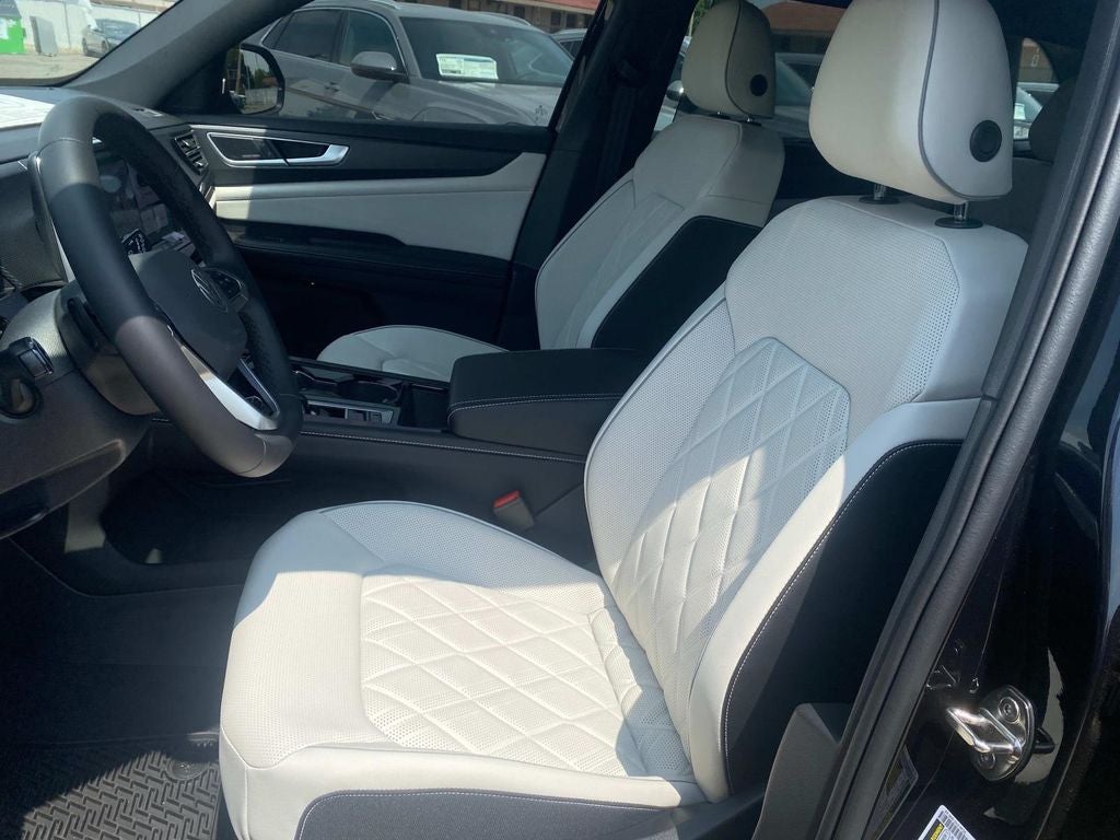 2024 Volkswagen Atlas Cross Sport 2.0T SEL Premium R-Line