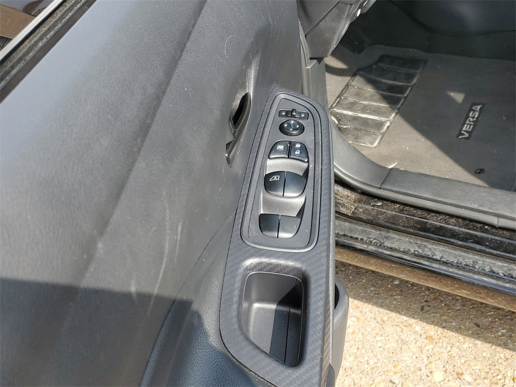 2024 Nissan Versa 1.6 S