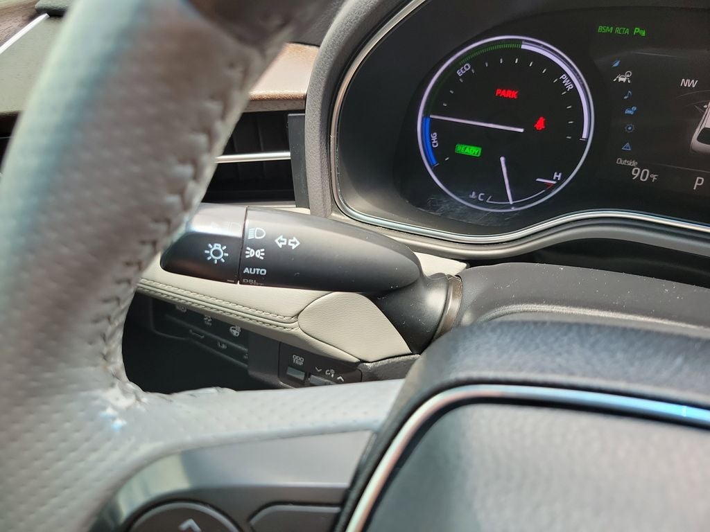 2021 Toyota Avalon Hybrid Limited