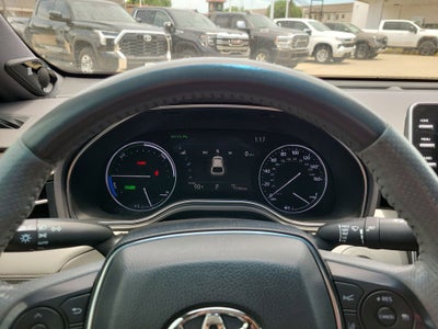2021 Toyota Avalon Hybrid Limited