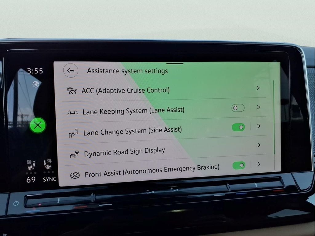 2024 Volkswagen Atlas Cross Sport 2.0T SEL R-Line