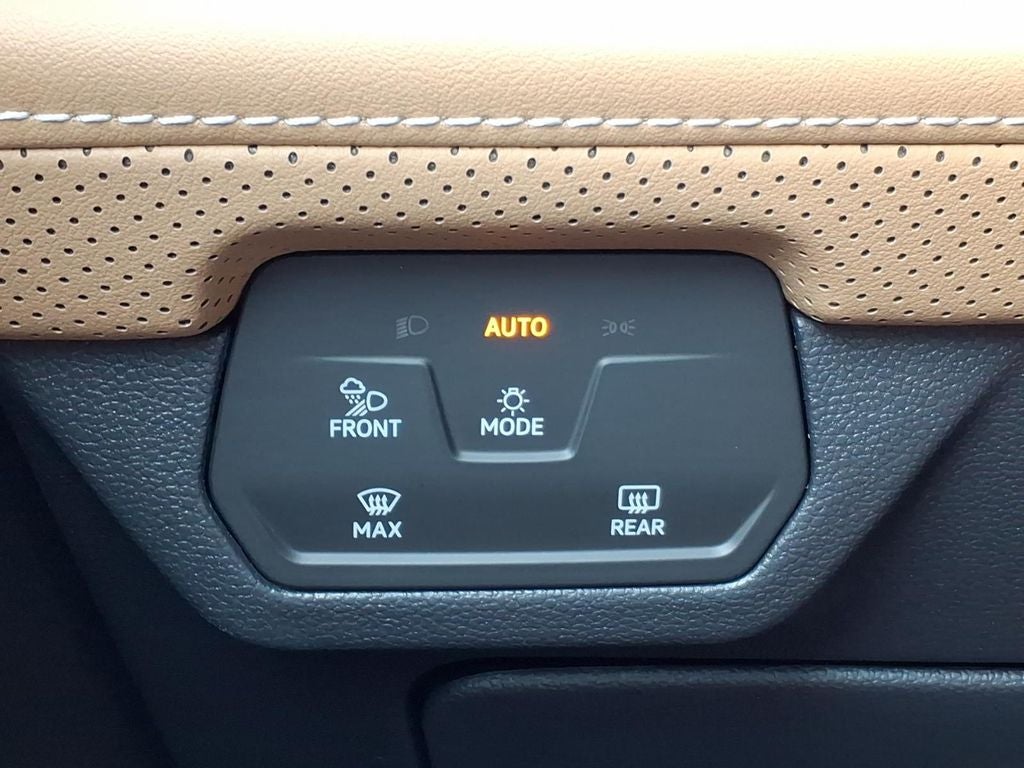 2024 Volkswagen Atlas Cross Sport 2.0T SEL R-Line