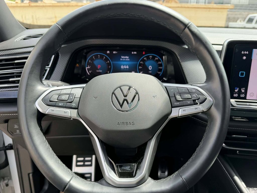 2024 Volkswagen Atlas Cross Sport 2.0T SEL R-Line