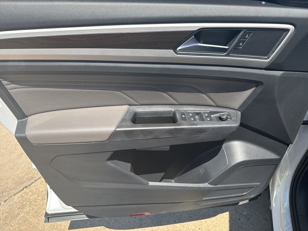 2023 Volkswagen Atlas 2.0T SE