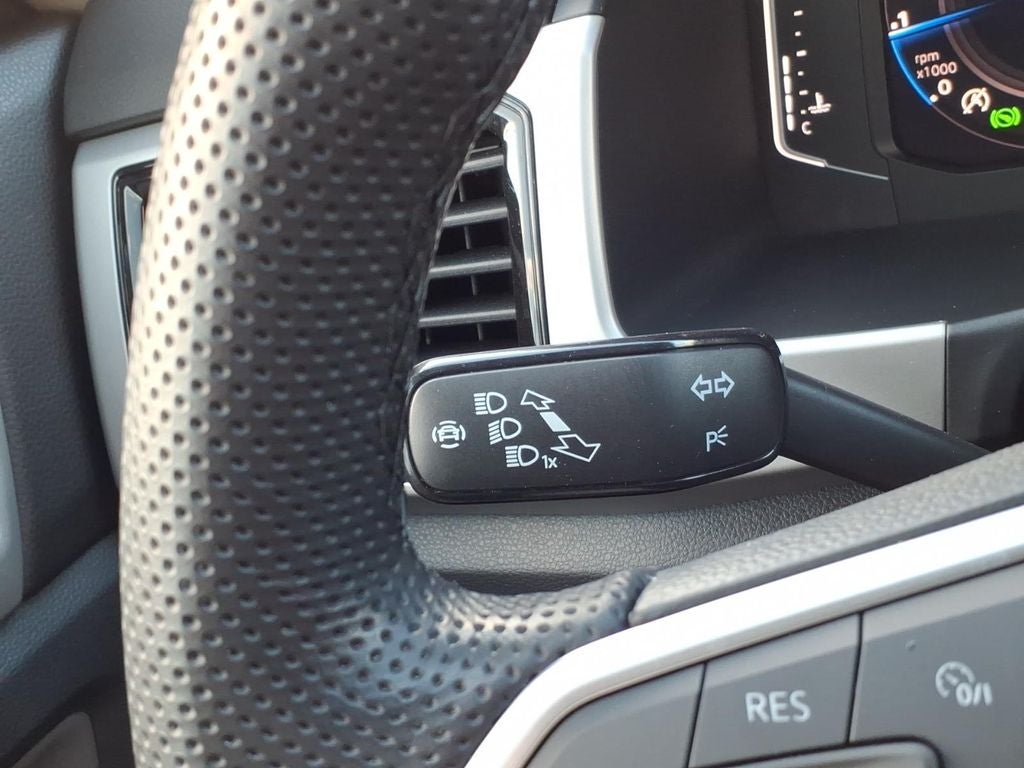 2023 Volkswagen Atlas 3.6L V6 SEL Premium R-Line