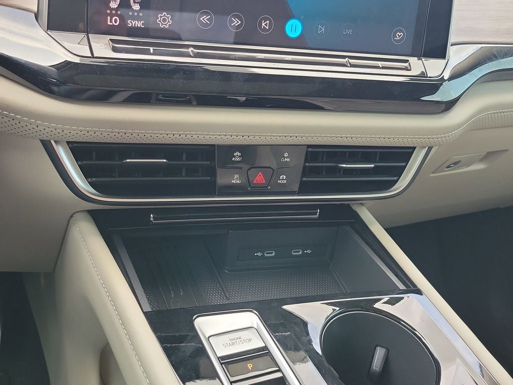 2025 Volkswagen Atlas 2.0T SEL Premium R-Line