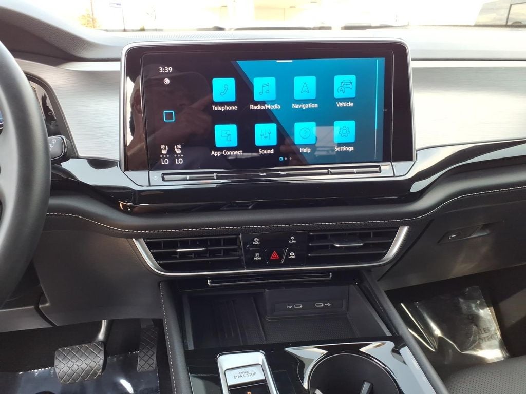 2025 Volkswagen Atlas Cross Sport 2.0T SE w/Technology