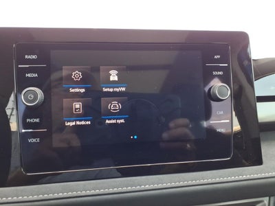 2025 Volkswagen Taos 1.5T SE Black