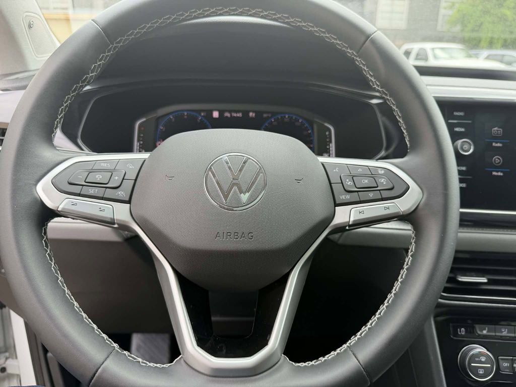 2023 Volkswagen Taos 1.5T SEL