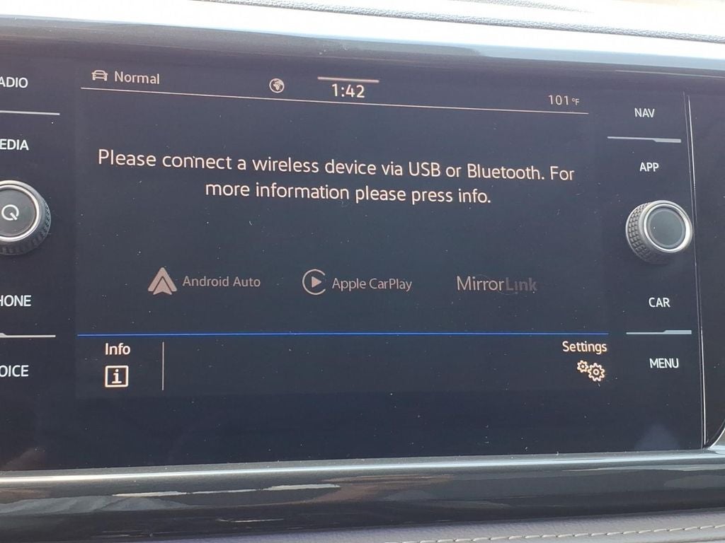 2023 Volkswagen Taos 1.5T SEL