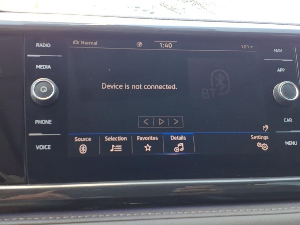 2023 Volkswagen Taos 1.5T SEL