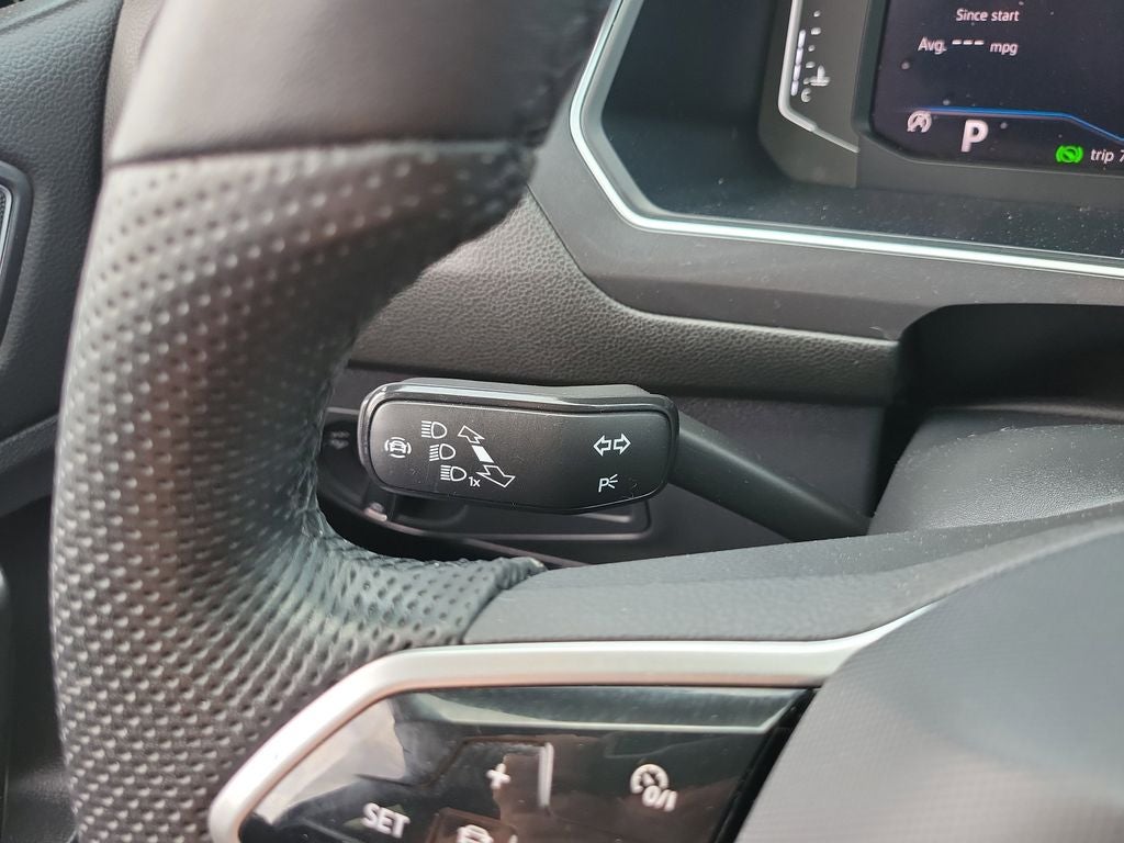 2024 Volkswagen Tiguan 2.0T SEL R-Line