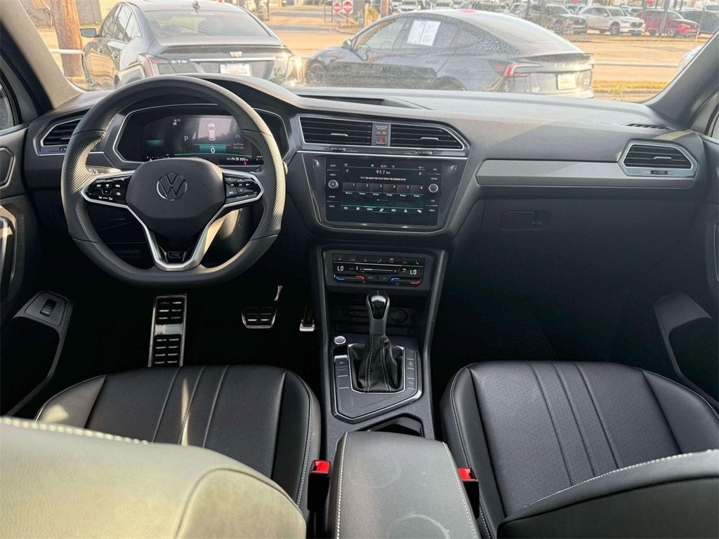 2024 Volkswagen Tiguan 2.0T SE R-Line Black