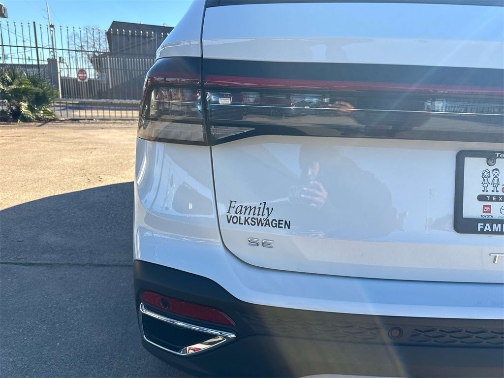 2025 Volkswagen Taos 1.5T SE