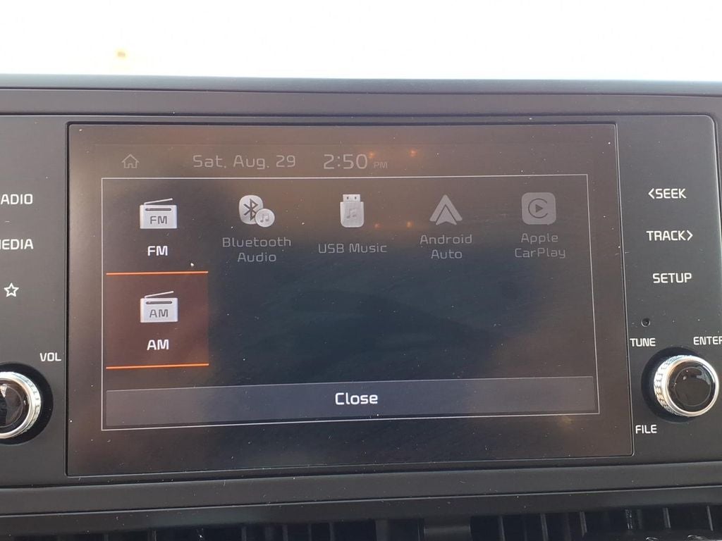 2023 Kia Carnival LX Seat Package