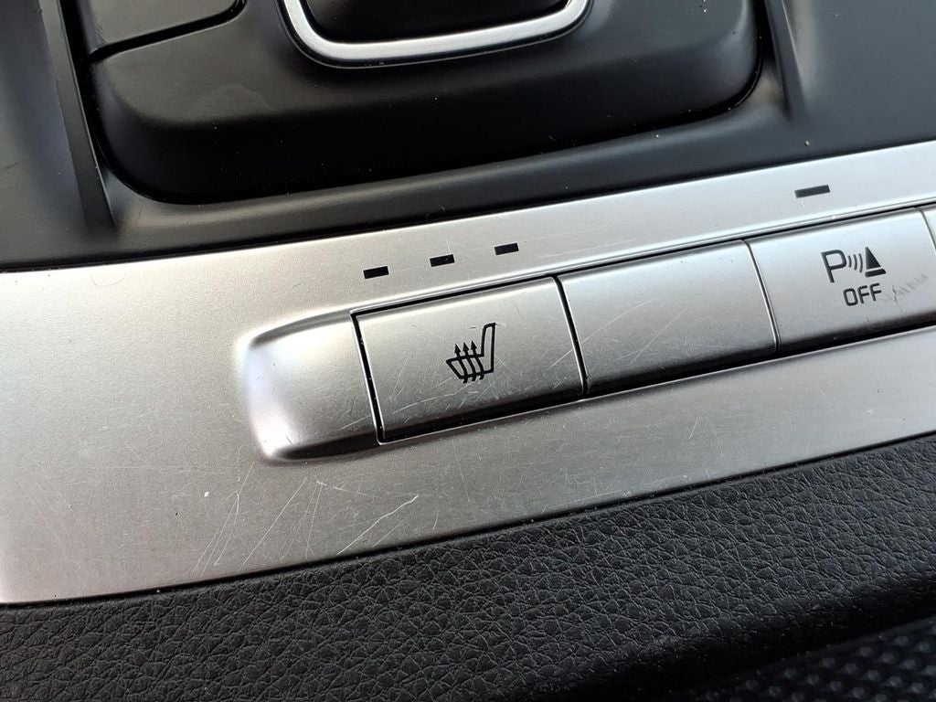 2023 Kia Carnival LX Seat Package