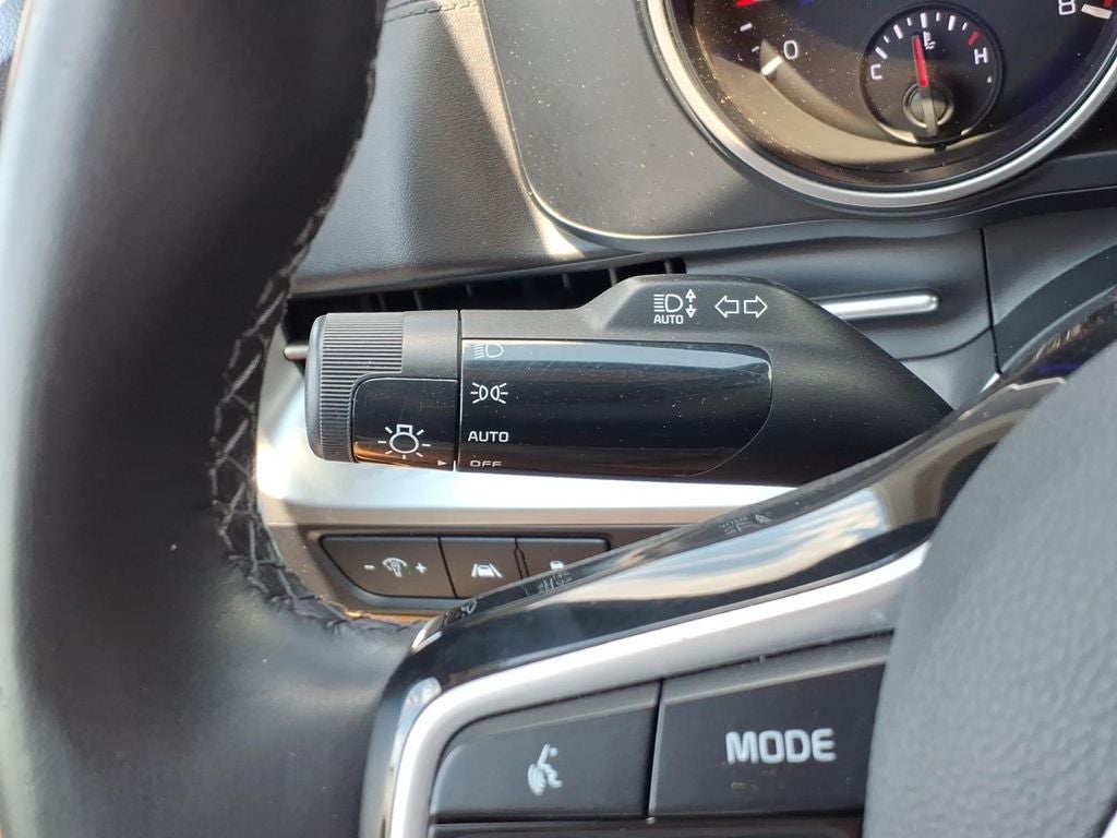 2023 Kia Carnival LX Seat Package