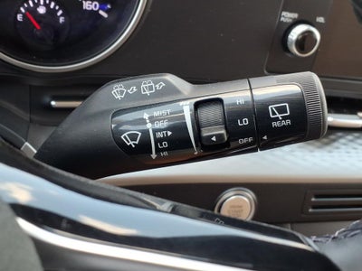 2023 Kia Carnival LX Seat Package