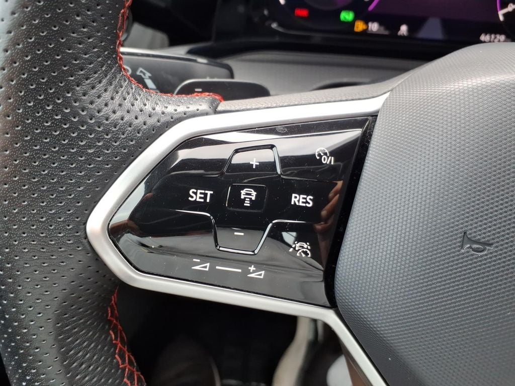 2024 Volkswagen Golf GTI 2.0T S