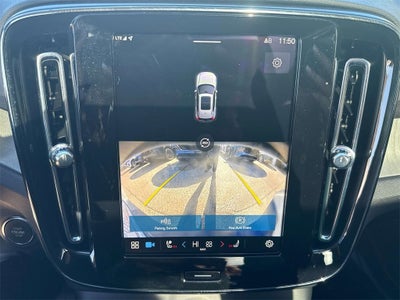 2024 Volvo XC40 B5 Plus Dark Theme