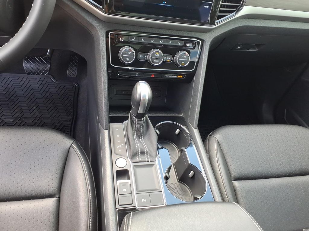 2022 Volkswagen Atlas 2.0T SE w/Technology