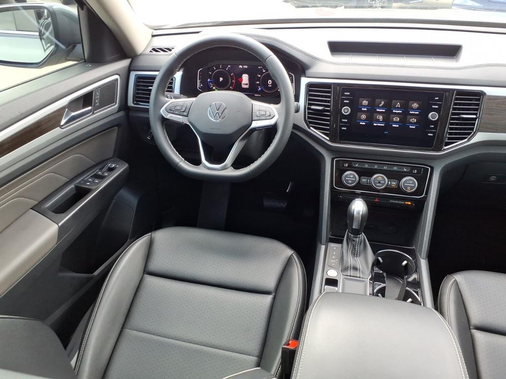 2022 Volkswagen Atlas 2.0T SE w/Technology