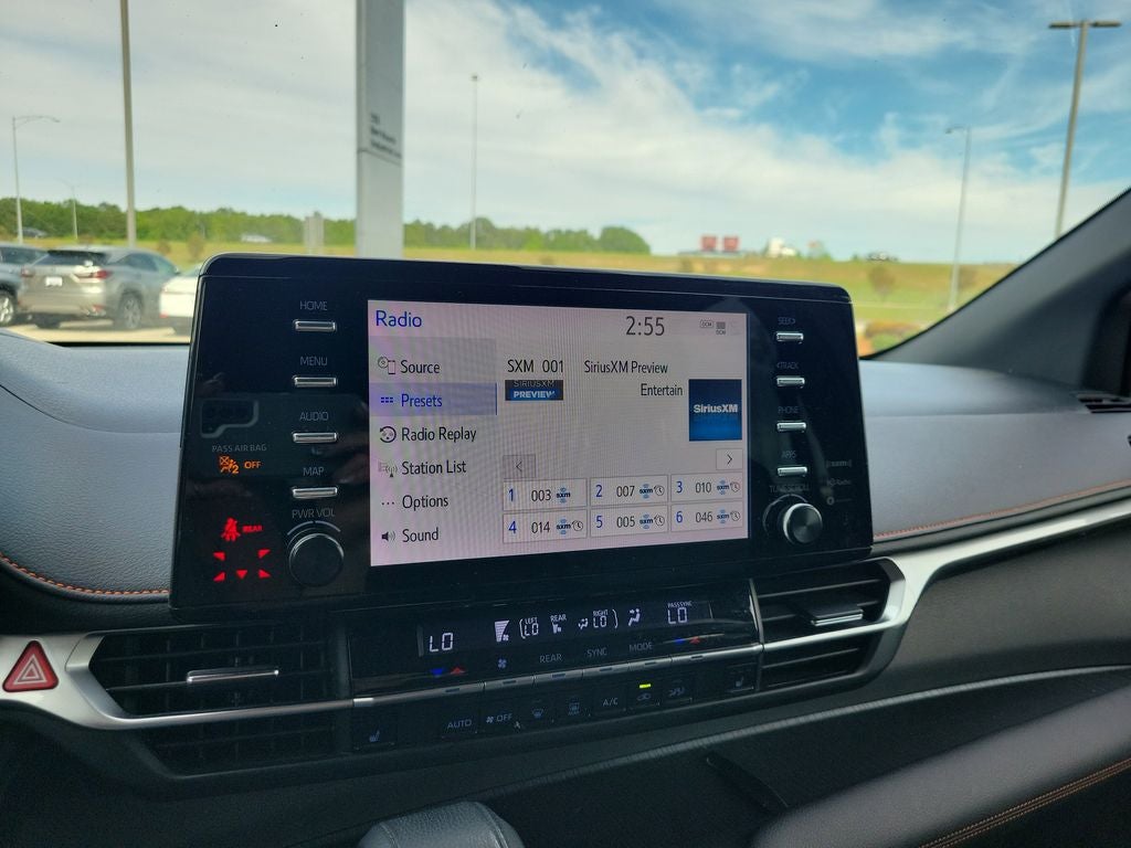 2021 Toyota Sienna XSE 7 Passenger