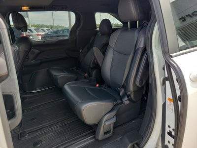 2021 Toyota Sienna XSE 7 Passenger