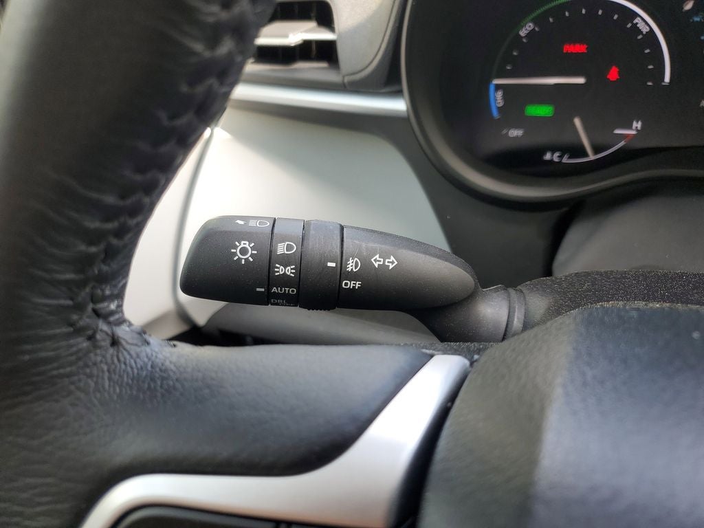 2025 Toyota Sienna XLE 8 Passenger