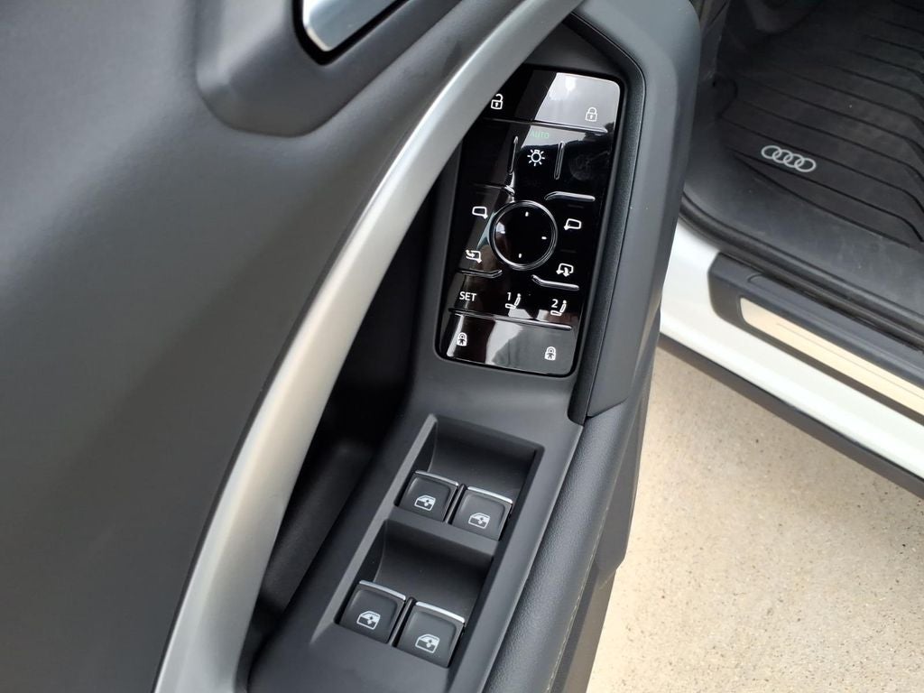 2025 Audi Q5 2.0T Premium quattro