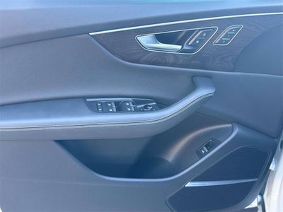 2023 Audi Q8 55 Premium Plus quattro