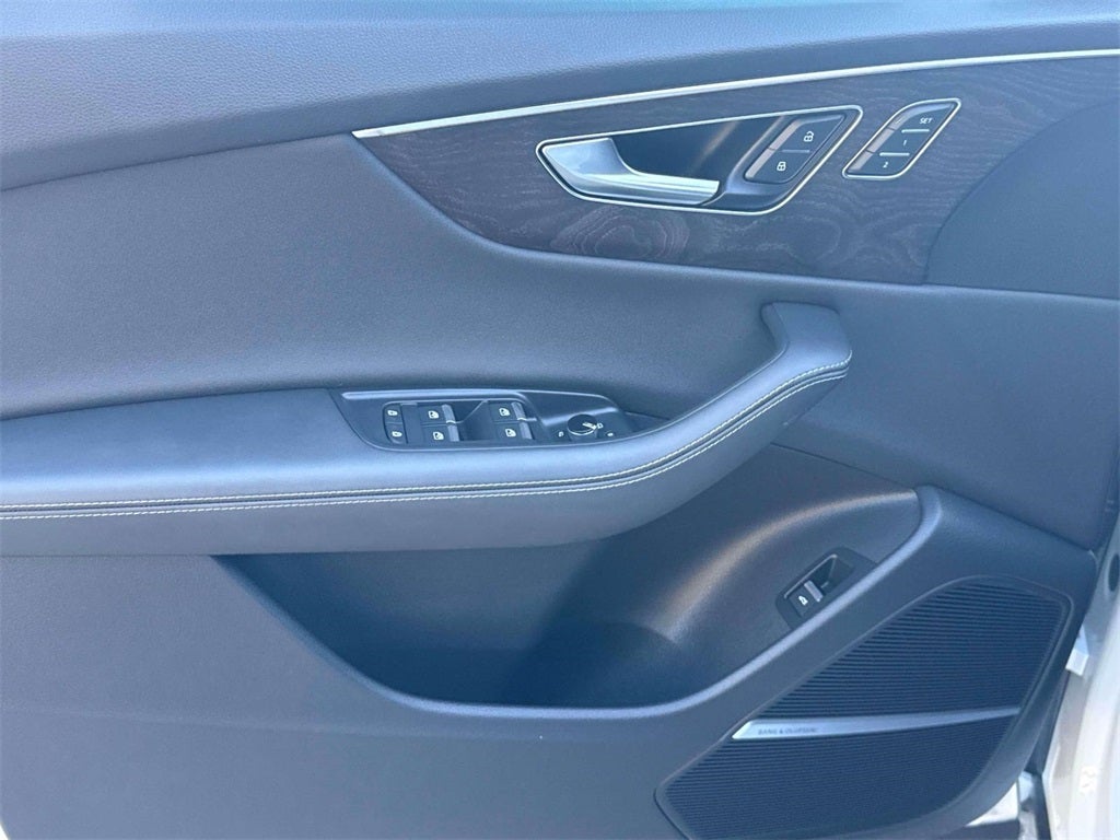 2023 Audi Q8 55 Premium Plus quattro