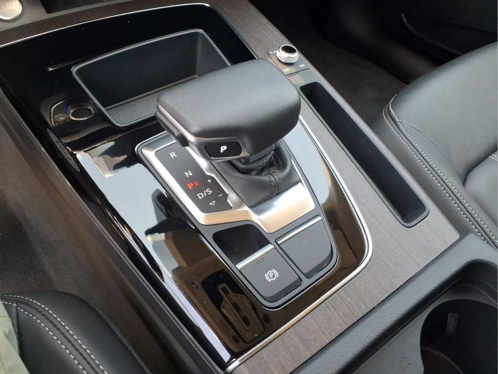 2023 Audi Q5 45 S line Premium quattro