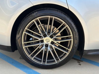 2018 Porsche Panamera 4